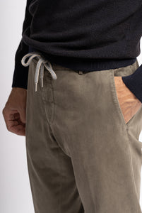 Pantalone Jogger in Cotone Stretch color Verdone
