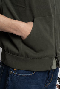 Gilet in Cotone con Tasche frontali e Zip Verde Militare