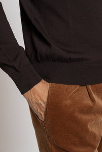 Super Fine Royal Merino Wool Cream Turtleneck