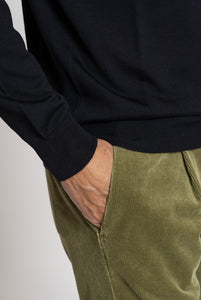 Super Fine Royal Merino Wool Cream Turtleneck