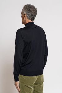 Super Fine Royal Merino Wool Cream Turtleneck