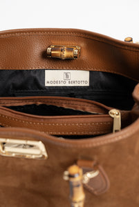 Borsa Betty in Suede con manici in bamboo
