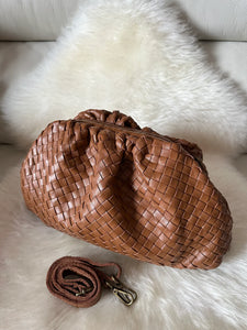 Pochette grande in nappa intrecciata