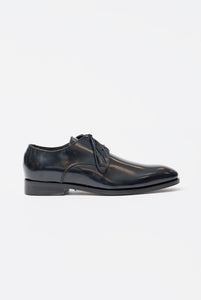 Derby shoe in black shiny brushed calfskin