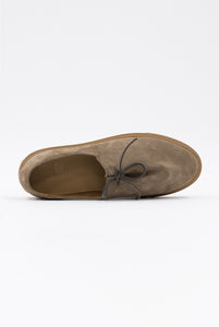 Sneakers in Beige Suede