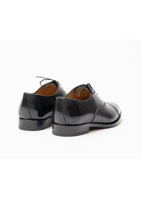 Scarpa Oxford in vitello nero punta affusolata suola lavorazione Blake