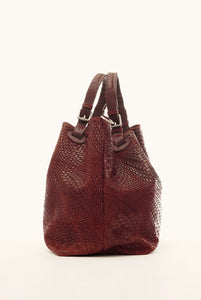 Marta maxi bag in burgundy woven leather 
