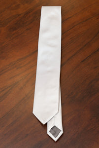 Cravatta in seta micro effetto bianco