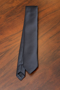 Marineblaue Piquet-Krawatte aus Mikrojaquardseide