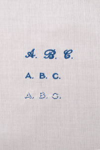 Gestickte Initialen