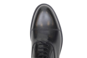 Oxford shoe in black calfskin, rounded toe